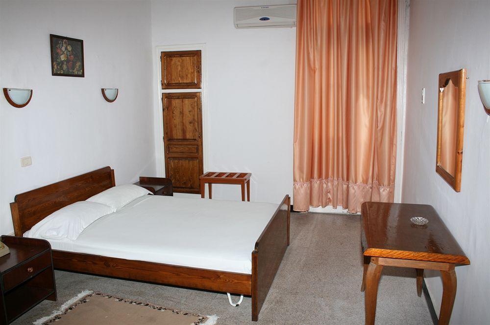 Hotel Saint Georges Tunisi Esterno foto