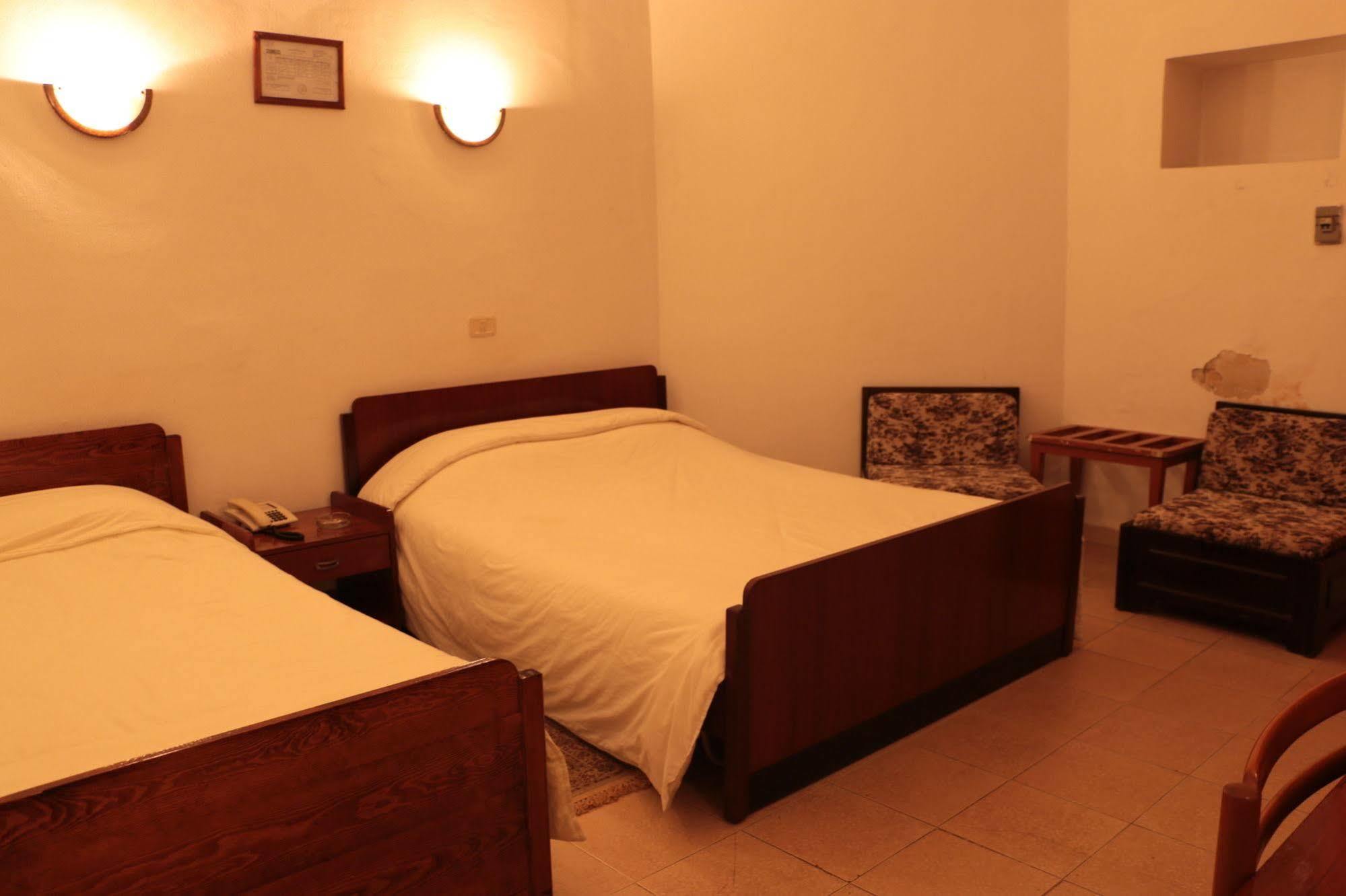 Hotel Saint Georges Tunisi Esterno foto