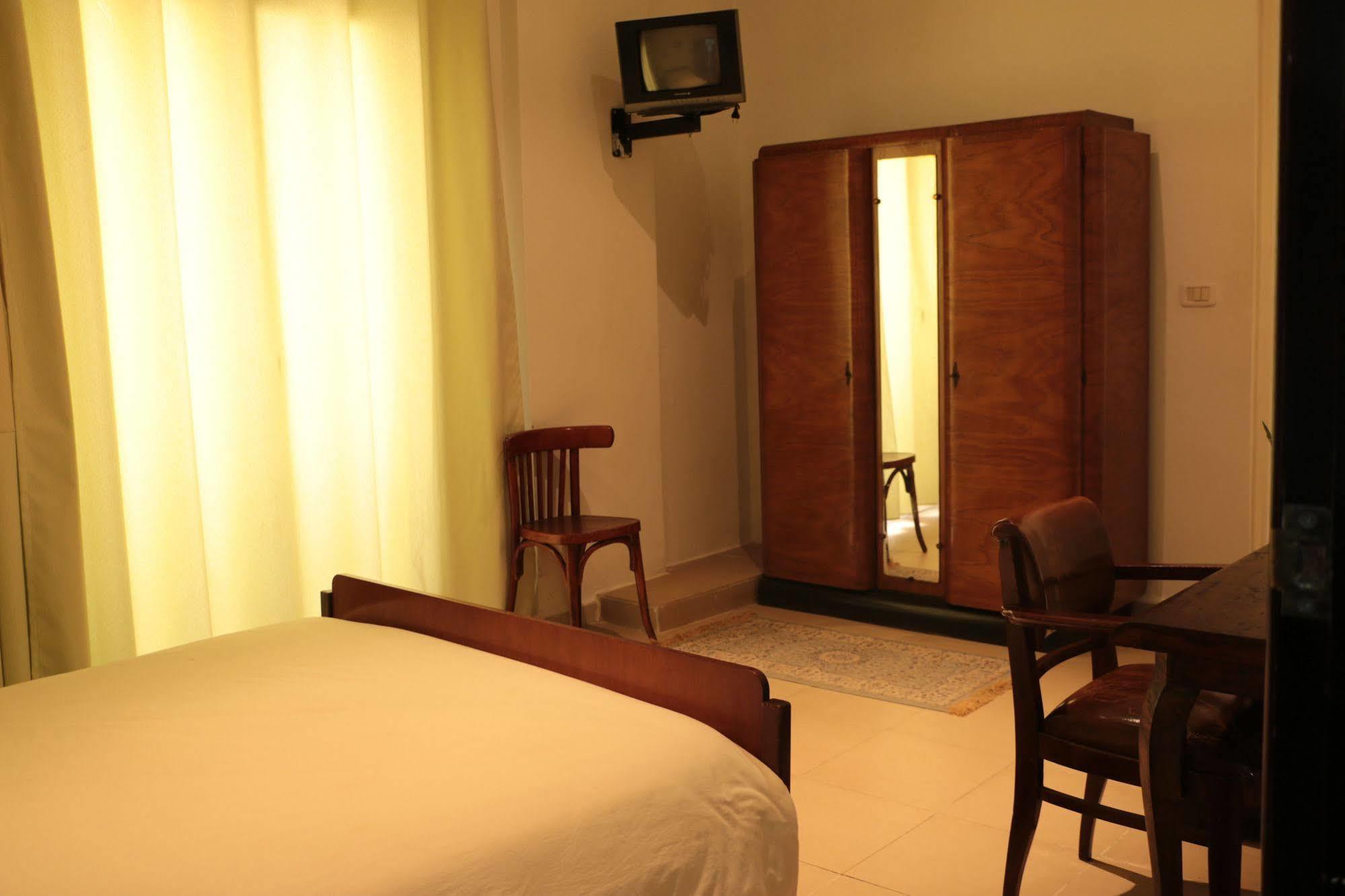 Hotel Saint Georges Tunisi Esterno foto