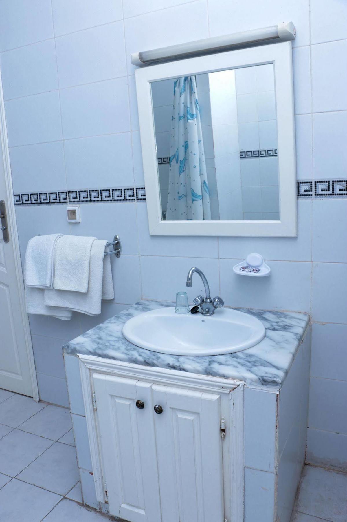 Hotel Saint Georges Tunisi Esterno foto