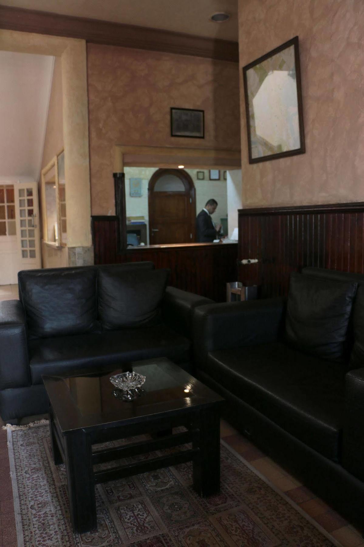 Hotel Saint Georges Tunisi Esterno foto